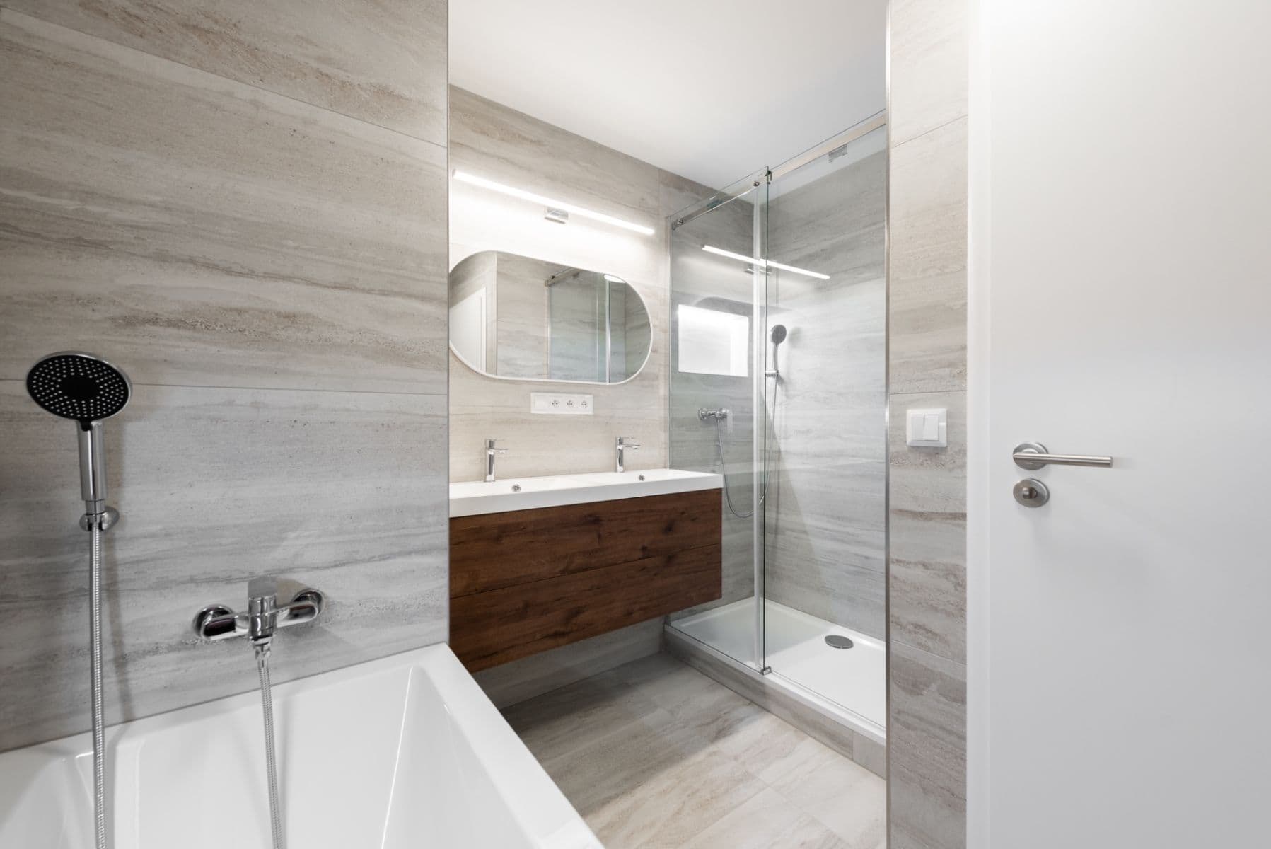 2 bedroom with open-plan kitchen flat for sale, 85 m², Doležalova, Prague, Prague 2 bedroom with open-plan kitchen flat for sale, 85 m², Doležalova, Prague, Prague