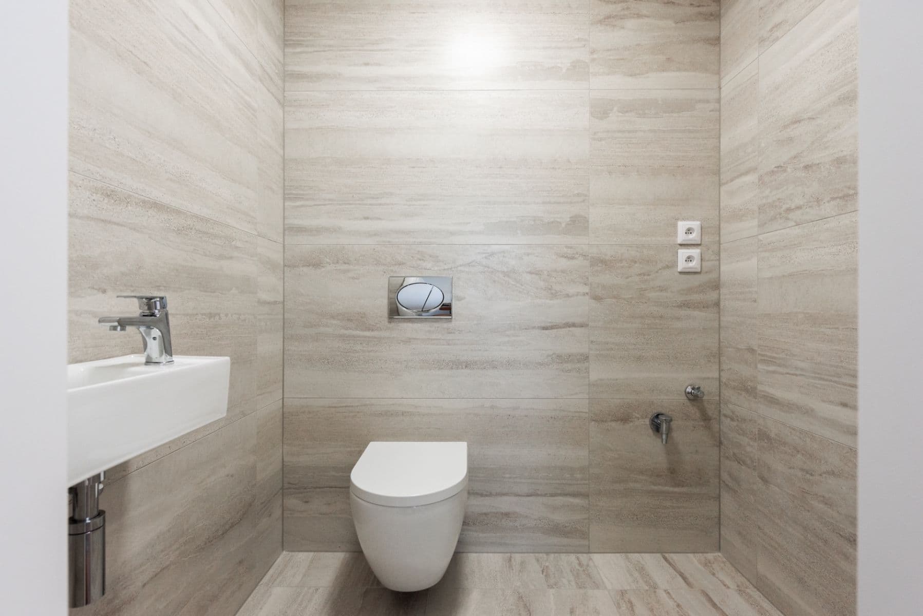 2 bedroom with open-plan kitchen flat for sale, 85 m², Doležalova, Prague, Prague 2 bedroom with open-plan kitchen flat for sale, 85 m², Doležalova, Prague, Prague