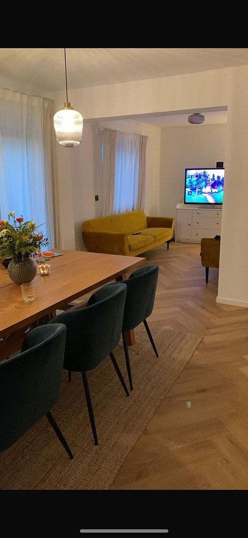 house to rent, 250 m², Flughafenstr., Karlsruhe, Baden-Württemberg house to rent, 250 m², Flughafenstr., Karlsruhe, Baden-Württemberg