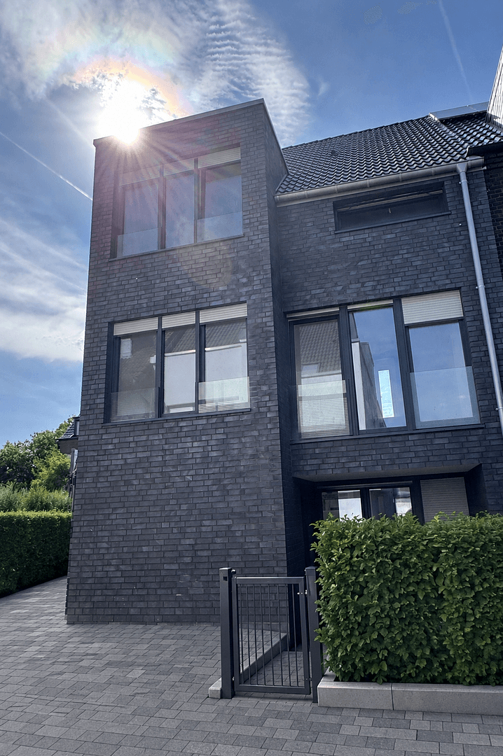house to rent, 145 m², Römerstr. 14, Meerbusch, North Rhine-Westphalia house to rent, 145 m², Römerstr. 14, Meerbusch, North Rhine-Westphalia