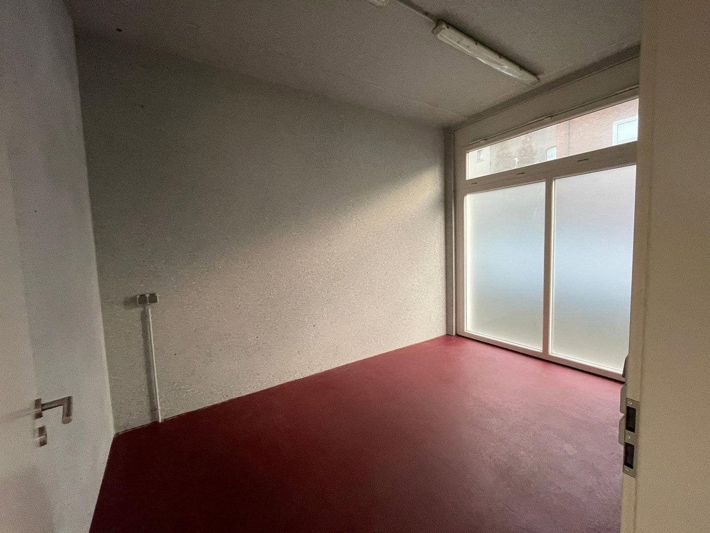 non-residential property to rent, 544 m², Knappenstraße 80, Oberhausen, North Rhine-Westphalia non-residential property to rent, 544 m², Knappenstraße 80, Oberhausen, North Rhine-Westphalia