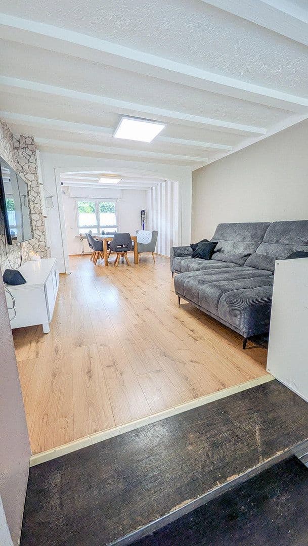 house for sale, 144 m², Hennef (Sieg), North Rhine-Westphalia house for sale, 144 m², Hennef (Sieg), North Rhine-Westphalia