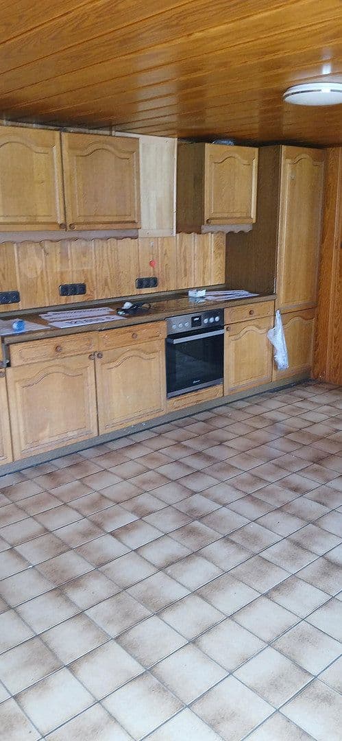 house for sale, 220 m², Kobachstrasse 60, Idar-Oberstein, Rhineland-Palatinate house for sale, 220 m², Kobachstrasse 60, Idar-Oberstein, Rhineland-Palatinate