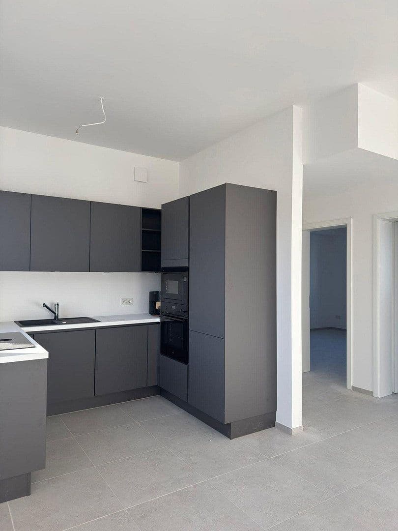 3 bedroom flat to rent, 89 m², Frankfurt am Main, Hesse 3 bedroom flat to rent, 89 m², Frankfurt am Main, Hesse
