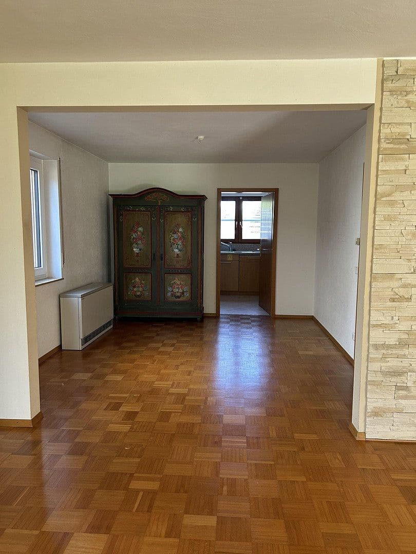 3 bedroom with open-plan kitchen flat for sale, 110 m², Goethestraße 10, Dettingen unter Teck, Baden-Württemberg 3 bedroom with open-plan kitchen flat for sale, 110 m², Goethestraße 10, Dettingen unter Teck, Baden-Württemberg