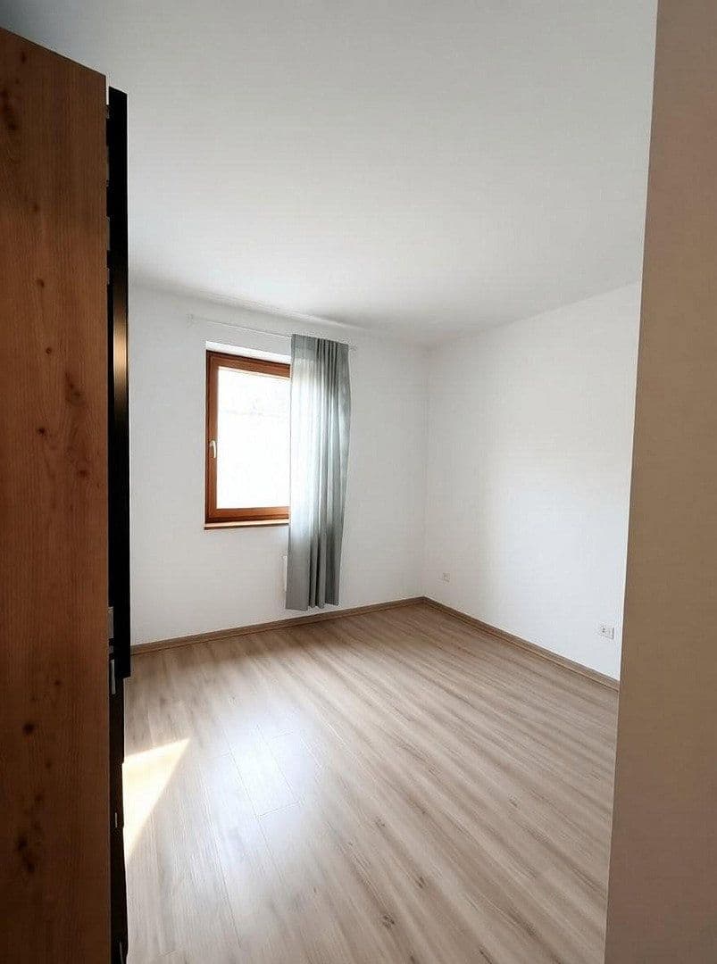 3 bedroom with open-plan kitchen flat for sale, 110 m², Goethestraße 10, Dettingen unter Teck, Baden-Württemberg 3 bedroom with open-plan kitchen flat for sale, 110 m², Goethestraße 10, Dettingen unter Teck, Baden-Württemberg