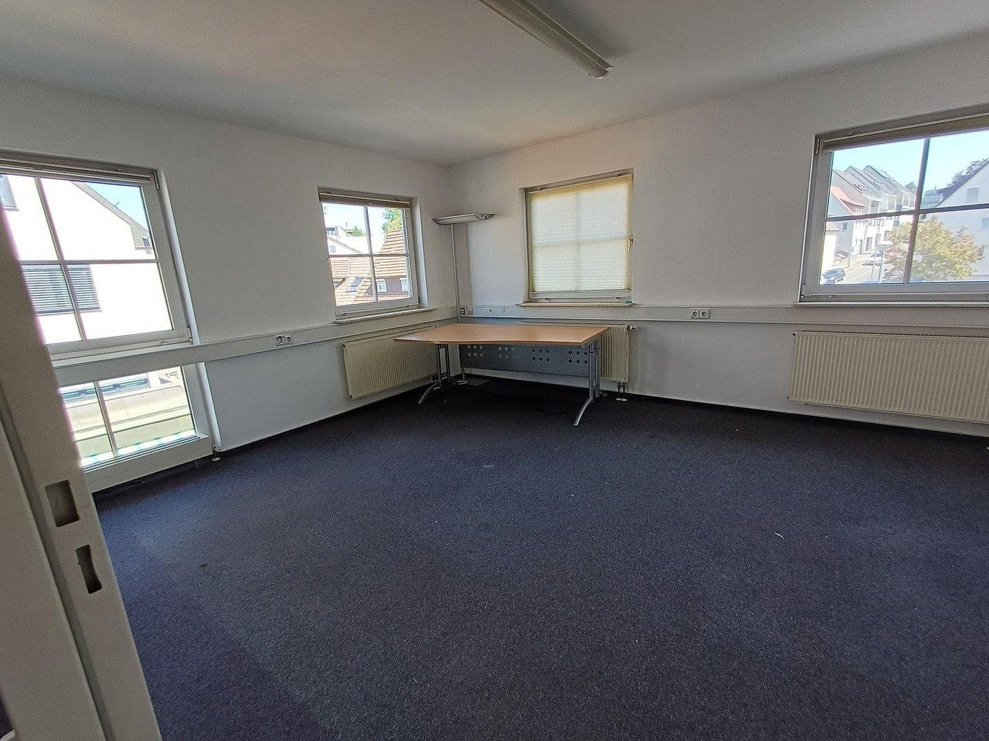 office to rent, 1,050 m², Böblingen, Baden-Württemberg office to rent, 1,050 m², Böblingen, Baden-Württemberg