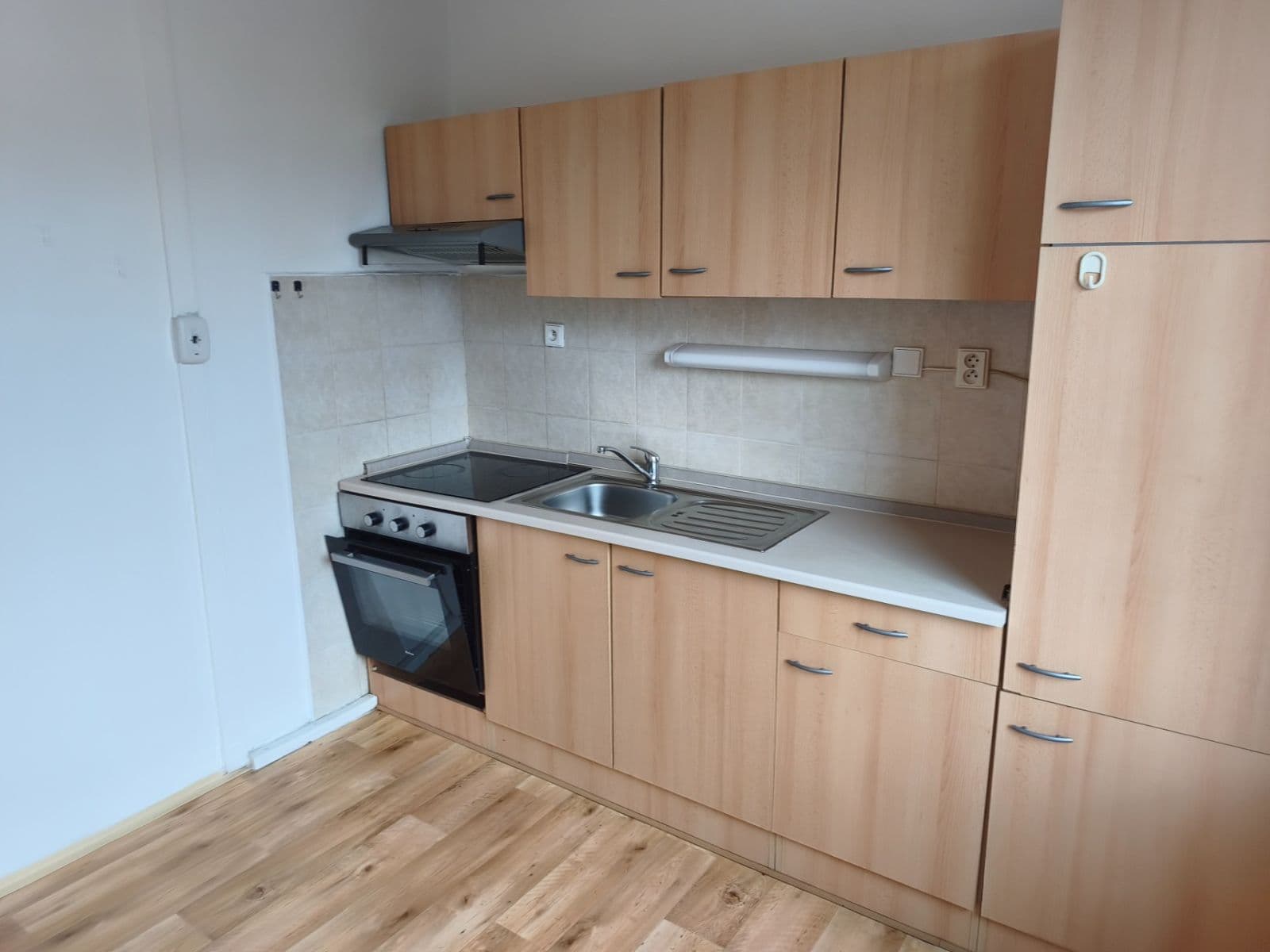 1 bedroom flat to rent, 41 m², Tunelářů, Prague, Prague 1 bedroom flat to rent, 41 m², Tunelářů, Prague, Prague