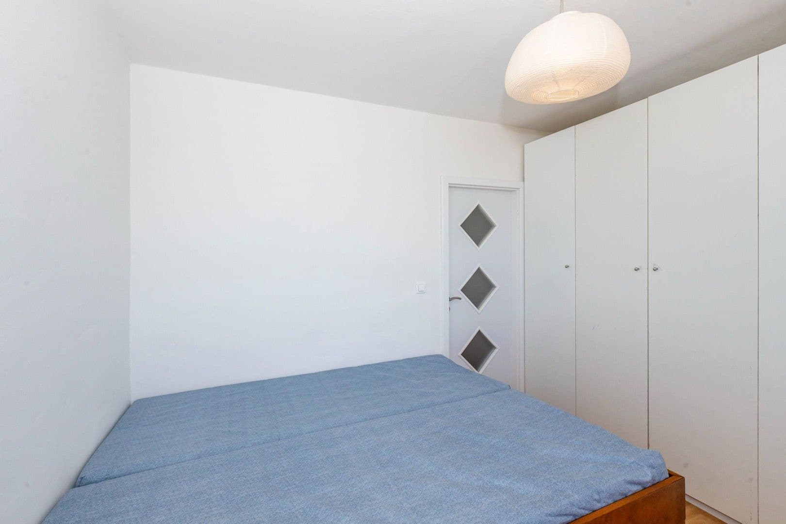1 bedroom with open-plan kitchen flat to rent, 32 m², Jabloňová, Prague, Prague 1 bedroom with open-plan kitchen flat to rent, 32 m², Jabloňová, Prague, Prague