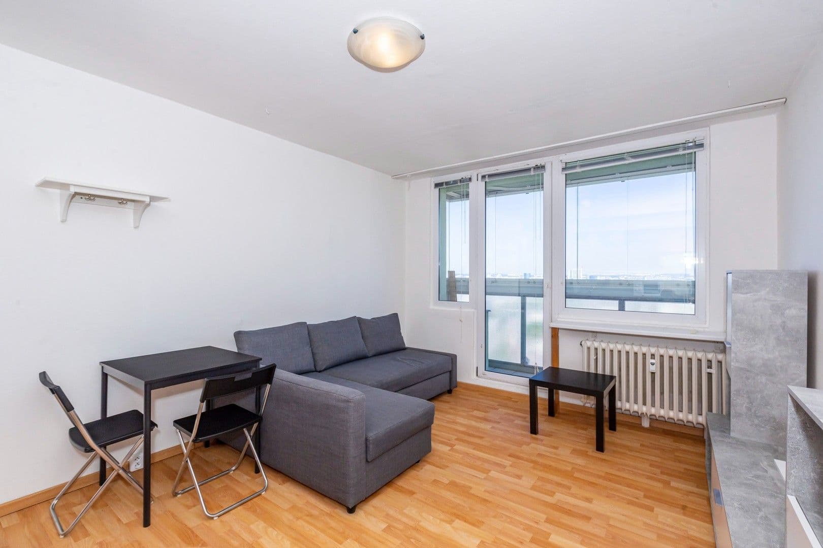 1 bedroom with open-plan kitchen flat to rent, 32 m², Jabloňová, Prague, Prague 1 bedroom with open-plan kitchen flat to rent, 32 m², Jabloňová, Prague, Prague