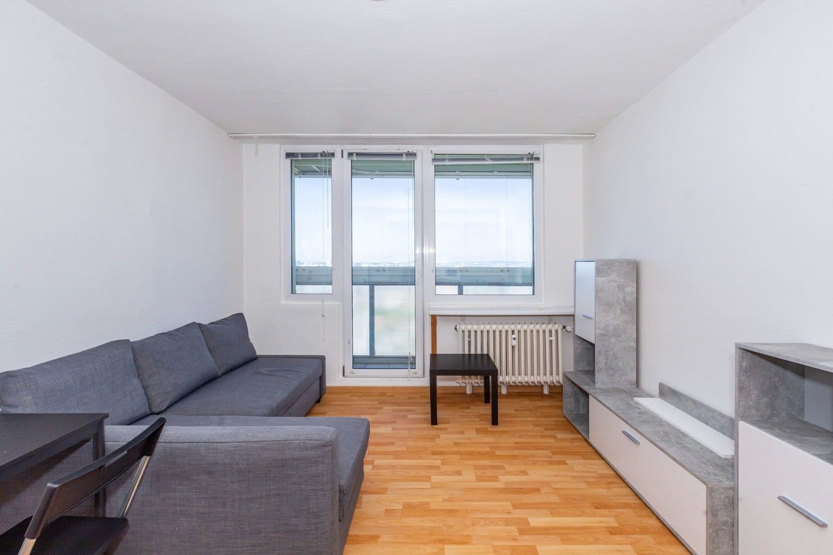 1 bedroom with open-plan kitchen flat to rent, 32 m², Jabloňová, Prague, Prague 1 bedroom with open-plan kitchen flat to rent, 32 m², Jabloňová, Prague, Prague
