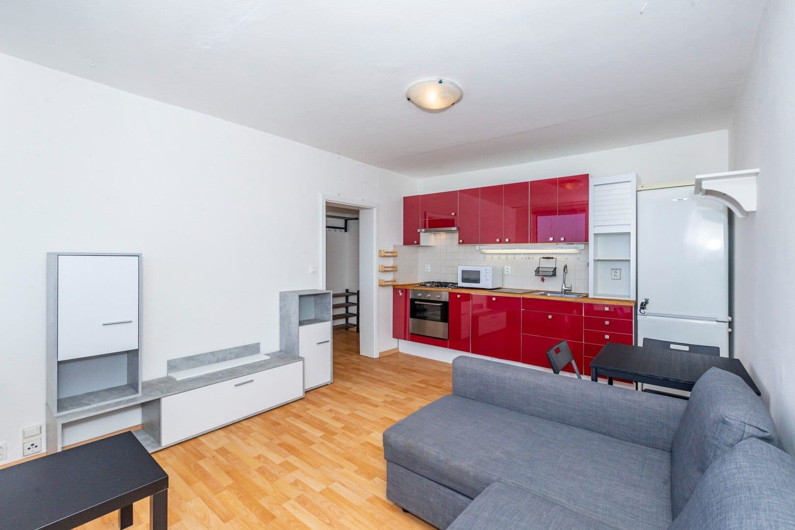 1 bedroom with open-plan kitchen flat to rent, 32 m², Jabloňová, Prague, Prague 1 bedroom with open-plan kitchen flat to rent, 32 m², Jabloňová, Prague, Prague