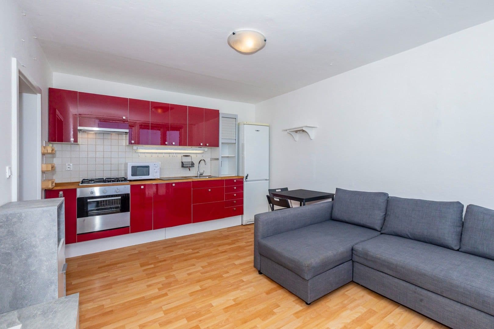 1 bedroom with open-plan kitchen flat to rent, 32 m², Jabloňová, Prague, Prague 1 bedroom with open-plan kitchen flat to rent, 32 m², Jabloňová, Prague, Prague