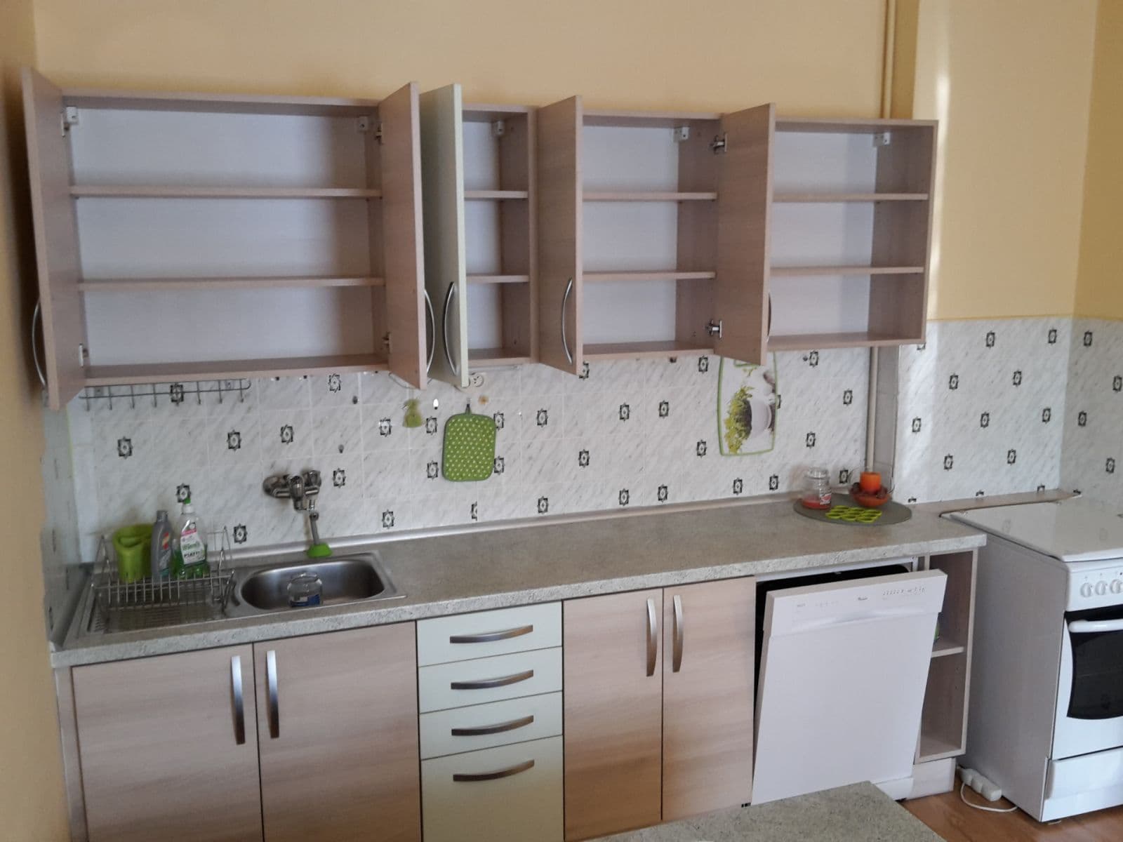 2 bedroom flat to rent, 73 m², Libouchec, Ústecký Region 2 bedroom flat to rent, 73 m², Libouchec, Ústecký Region