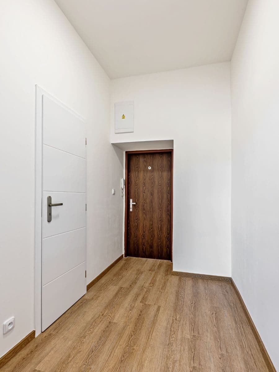 1 bedroom with open-plan kitchen flat for sale, 35 m², Nad Kolčavkou, Prague, Prague 1 bedroom with open-plan kitchen flat for sale, 35 m², Nad Kolčavkou, Prague, Prague