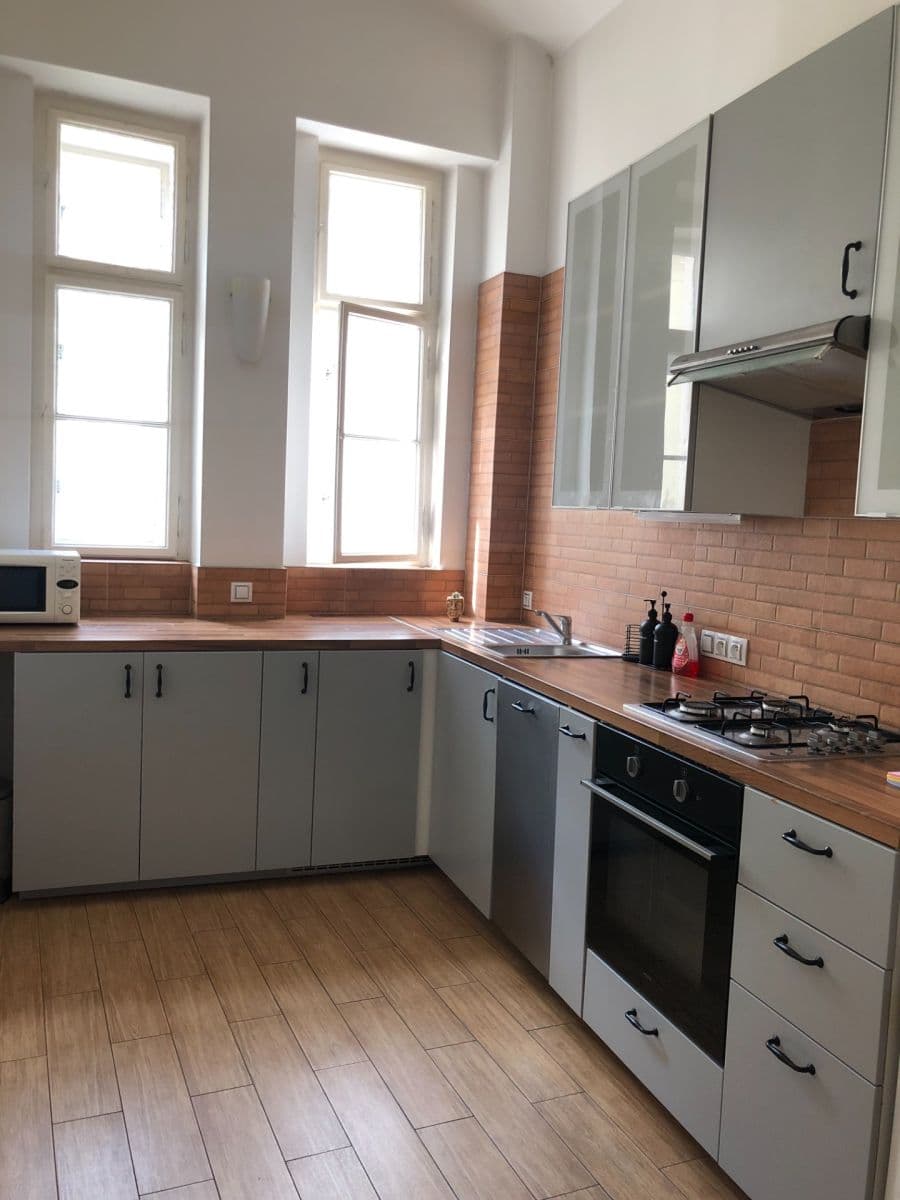 2 bedroom flat to rent, 80 m², Odborů, Prague, Prague 2 bedroom flat to rent, 80 m², Odborů, Prague, Prague