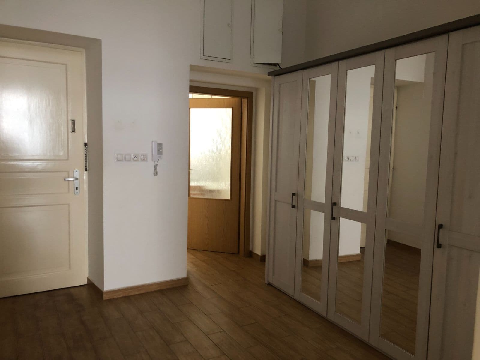 2 bedroom flat to rent, 80 m², Odborů, Prague, Prague 2 bedroom flat to rent, 80 m², Odborů, Prague, Prague