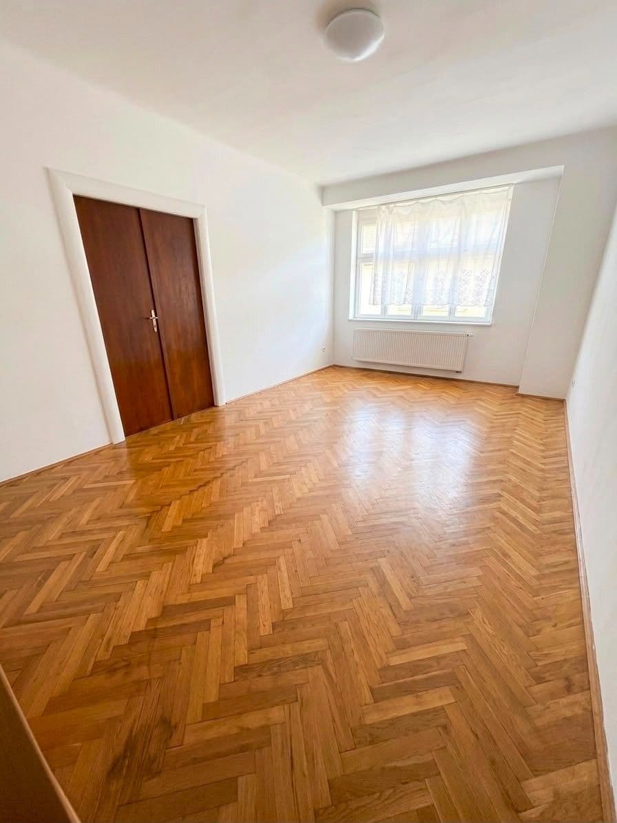 2 bedroom flat to rent, 93 m², Vlhká, Brno, Jihomoravský Region 2 bedroom flat to rent, 93 m², Vlhká, Brno, Jihomoravský Region