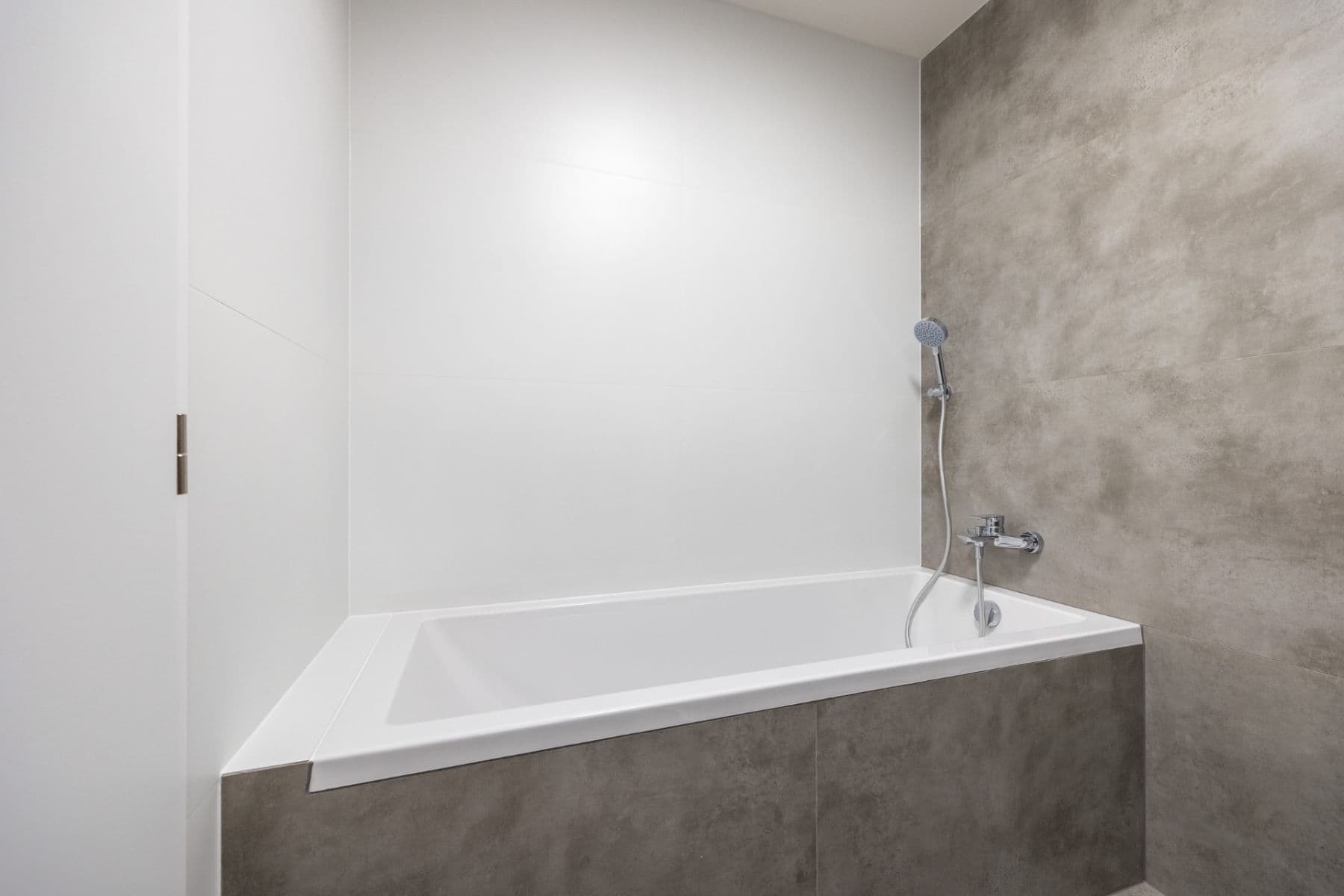 2 bedroom with open-plan kitchen flat for sale, 69 m², Rezlerova, Prague, Prague 2 bedroom with open-plan kitchen flat for sale, 69 m², Rezlerova, Prague, Prague