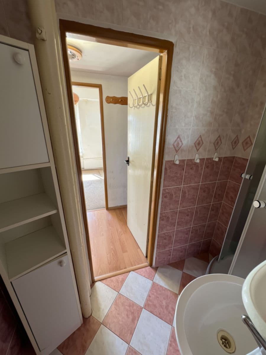 2 bedroom with open-plan kitchen flat for sale, 50 m², Evropská, Prague, Prague 2 bedroom with open-plan kitchen flat for sale, 50 m², Evropská, Prague, Prague