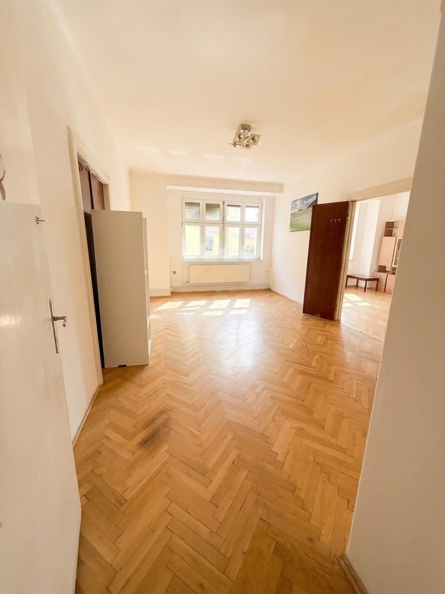 3 bedroom flat to rent, 107 m², Vlhká, Brno, Jihomoravský Region 3 bedroom flat to rent, 107 m², Vlhká, Brno, Jihomoravský Region
