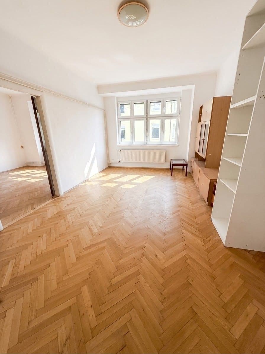 3 bedroom flat to rent, 107 m², Vlhká, Brno, Jihomoravský Region 3 bedroom flat to rent, 107 m², Vlhká, Brno, Jihomoravský Region
