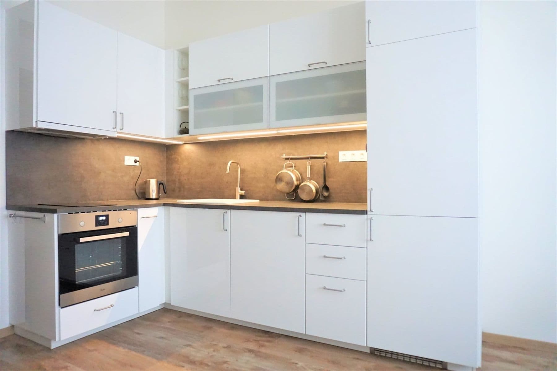 Studio flat to rent, 29 m², Na spojce, Prague, Prague Studio flat to rent, 29 m², Na spojce, Prague, Prague