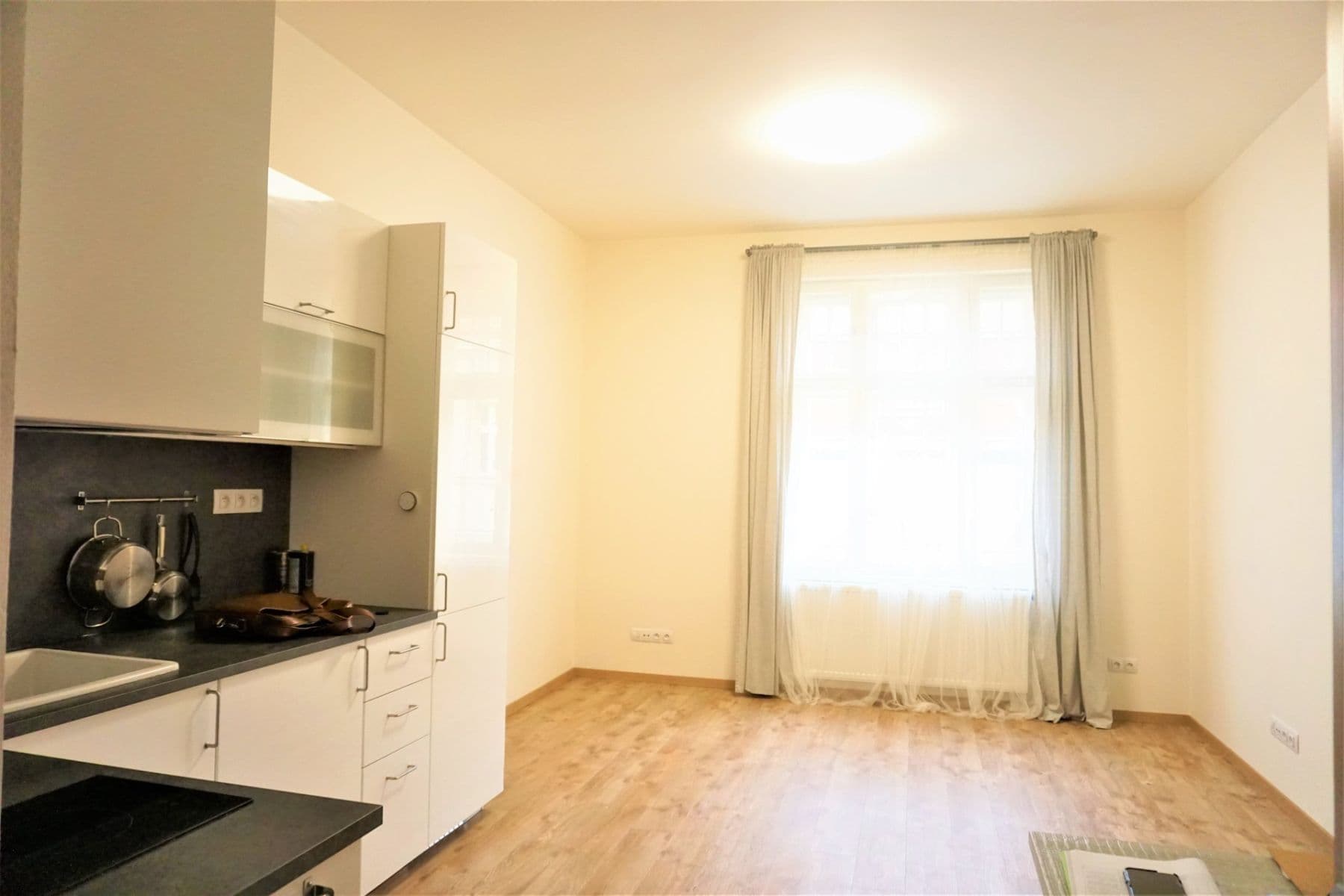 Studio flat to rent, 29 m², Na spojce, Prague, Prague Studio flat to rent, 29 m², Na spojce, Prague, Prague