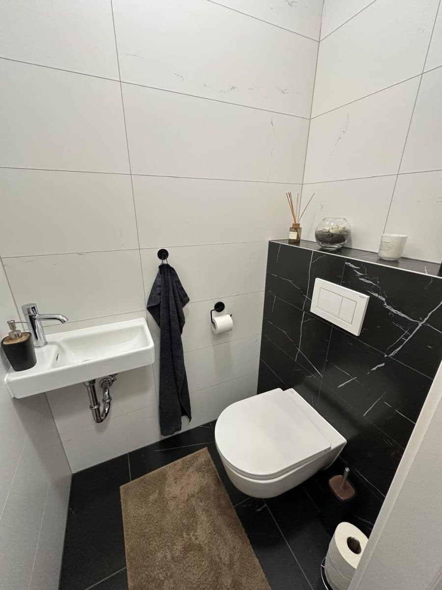 2 bedroom with open-plan kitchen flat to rent, 82 m², Milíčova, Prague, Prague 2 bedroom with open-plan kitchen flat to rent, 82 m², Milíčova, Prague, Prague