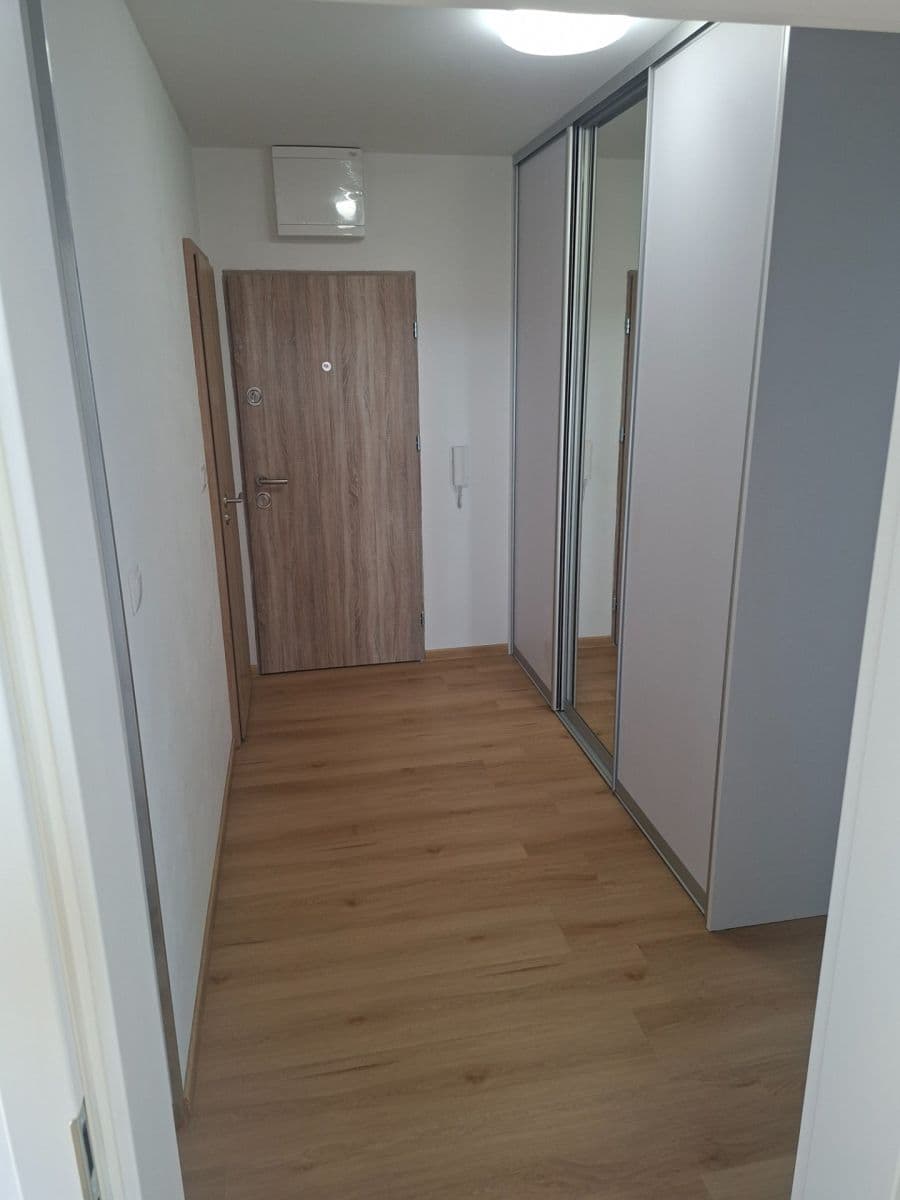 4 bedroom flat to rent, 76 m², Jesenická, Plzeň, Plzeňský Region 4 bedroom flat to rent, 76 m², Jesenická, Plzeň, Plzeňský Region