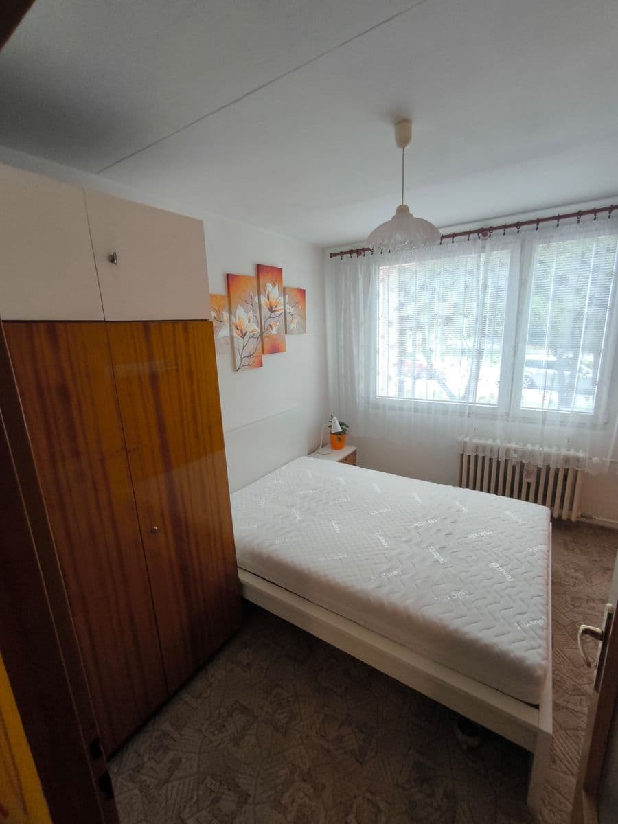 3 bedroom flat to rent, 68 m², Štichova, Prague, Prague 3 bedroom flat to rent, 68 m², Štichova, Prague, Prague