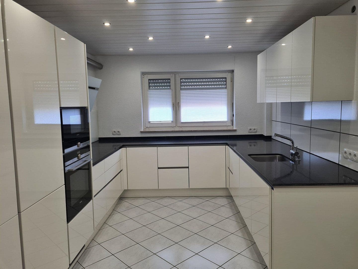 4 bedroom flat to rent, 114 m², Fellbach, Baden-Württemberg 4 bedroom flat to rent, 114 m², Fellbach, Baden-Württemberg