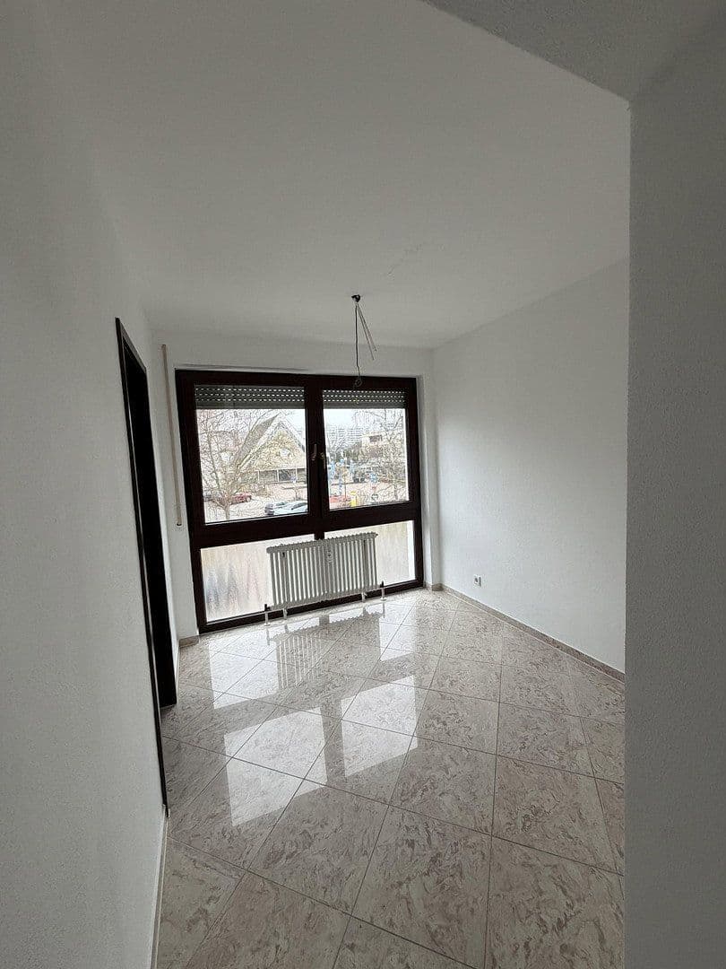 3 bedroom with open-plan kitchen flat to rent, 104 m², Sindelfingen, Baden-Württemberg 3 bedroom with open-plan kitchen flat to rent, 104 m², Sindelfingen, Baden-Württemberg