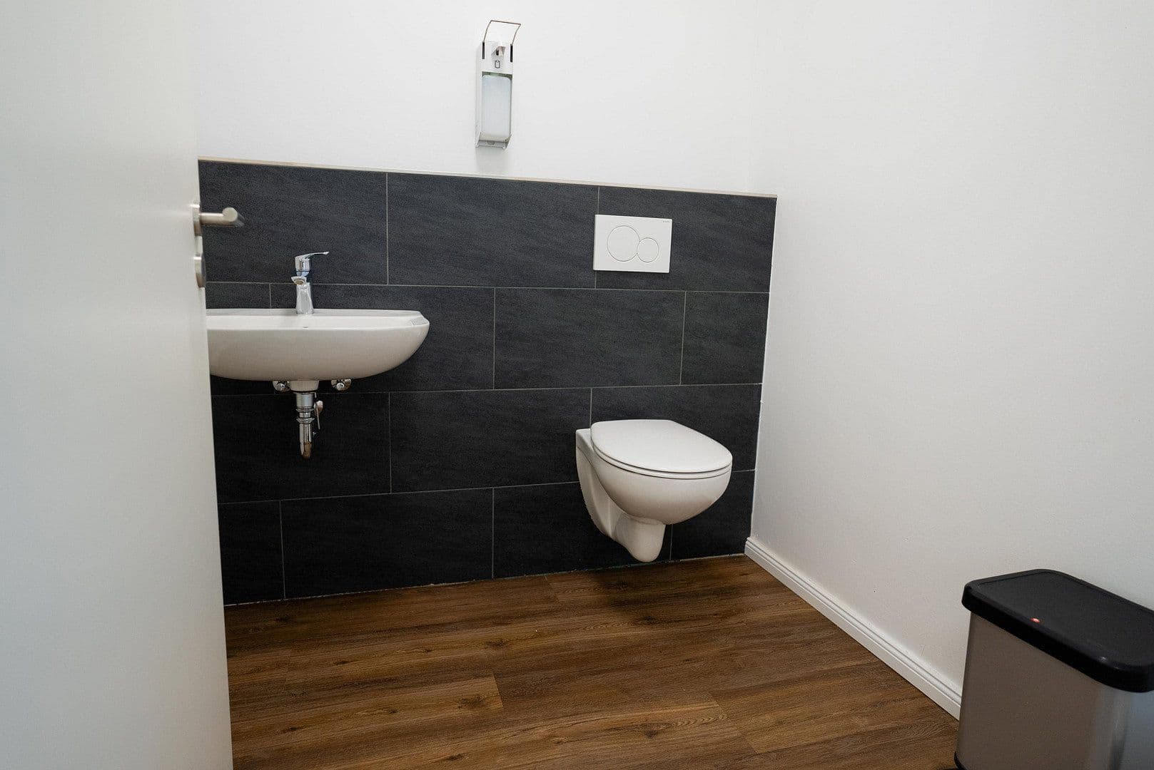 office to rent, 302 m², Haverkamp 8+12, Selent, Schleswig-Holstein office to rent, 302 m², Haverkamp 8+12, Selent, Schleswig-Holstein