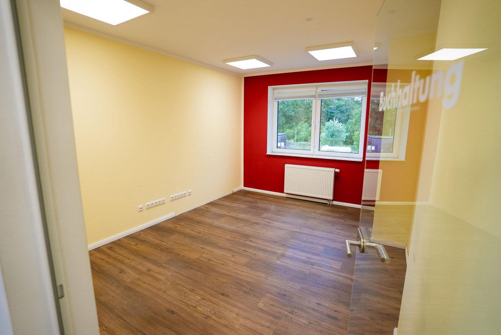 office to rent, 302 m², Haverkamp 8+12, Selent, Schleswig-Holstein office to rent, 302 m², Haverkamp 8+12, Selent, Schleswig-Holstein
