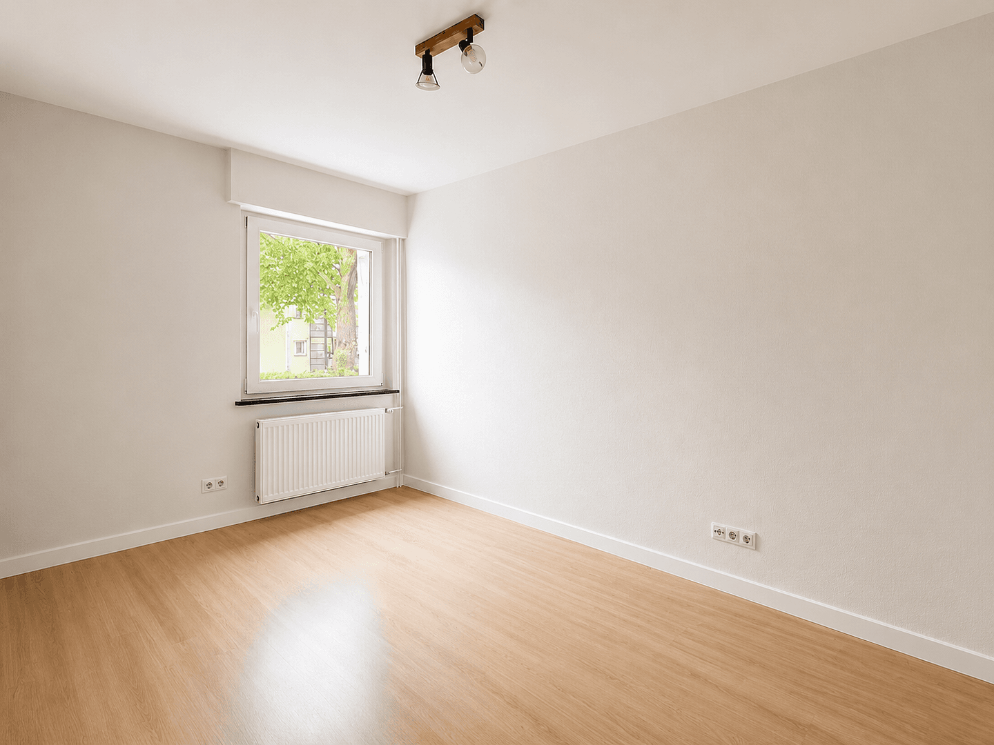 4 bedroom flat to rent, 85 m², Max-Planck-Straße, Frankfurt Nieder-Eschbach, Hesse 4 bedroom flat to rent, 85 m², Max-Planck-Straße, Frankfurt Nieder-Eschbach, Hesse
