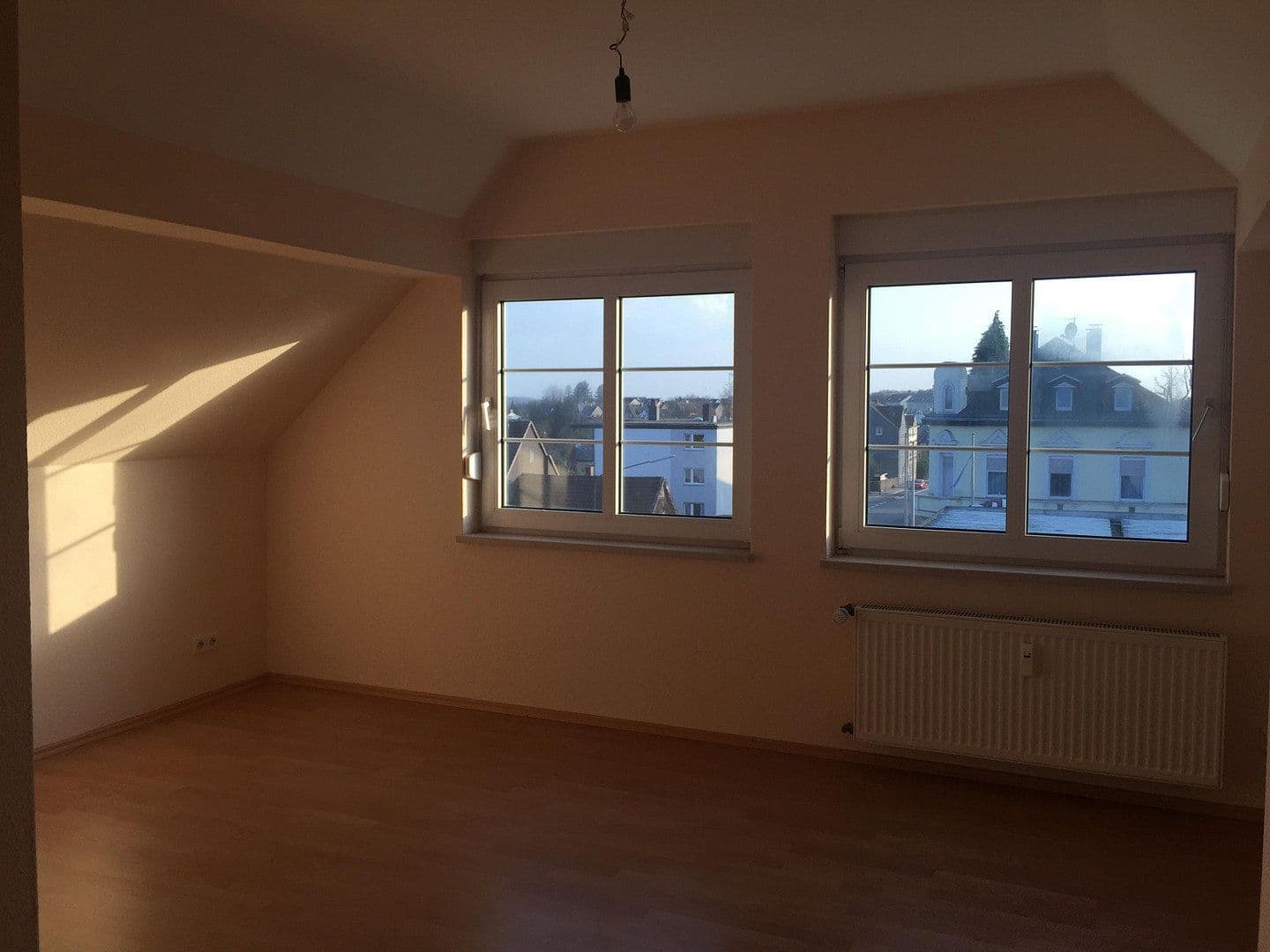 2 bedroom flat to rent, 95 m², Grünestraße 28, Wermelskirchen, North Rhine-Westphalia 2 bedroom flat to rent, 95 m², Grünestraße 28, Wermelskirchen, North Rhine-Westphalia