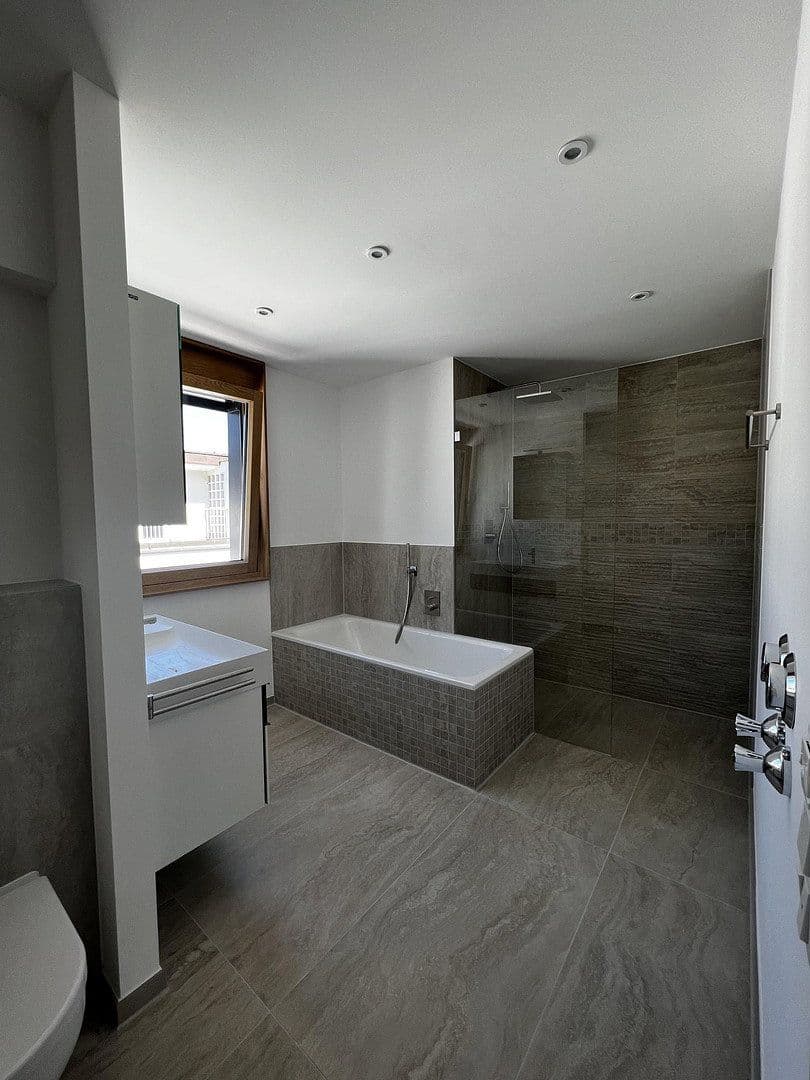 3 bedroom flat to rent, 87 m², Lerchenfeldstraße 28, München-Altstadt-Lehel, Bavaria 3 bedroom flat to rent, 87 m², Lerchenfeldstraße 28, München-Altstadt-Lehel, Bavaria