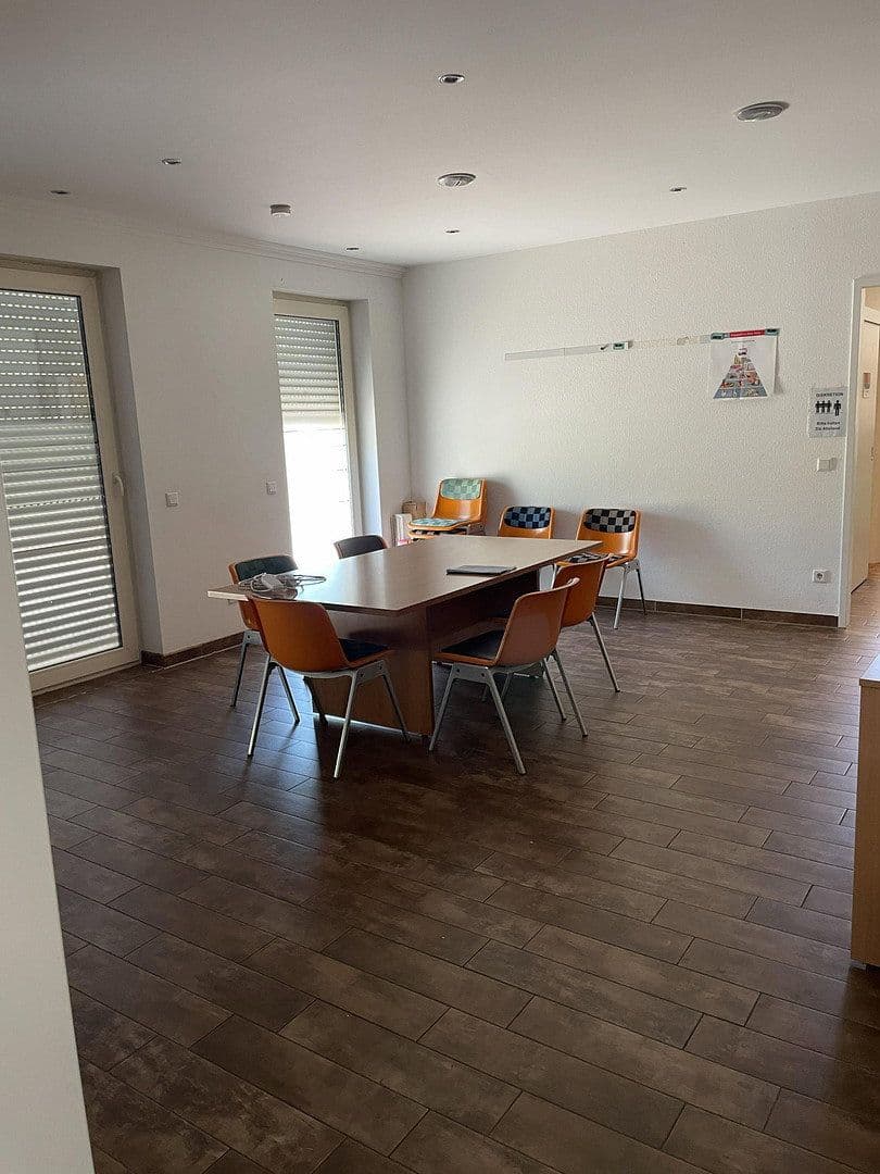 office to rent, 80 m², Pfarrer-Reukes-Str. 12, Gronau, North Rhine-Westphalia office to rent, 80 m², Pfarrer-Reukes-Str. 12, Gronau, North Rhine-Westphalia