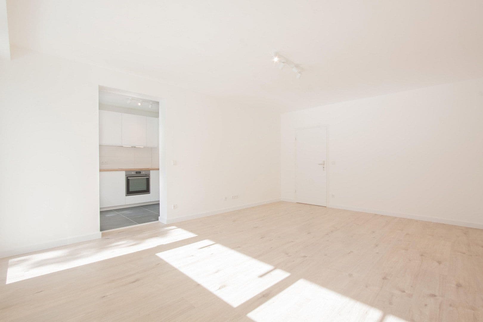 3 bedroom flat to rent, 90 m², Arnold-Schönberg-Str. 5, Düsseldorf, North Rhine-Westphalia 3 bedroom flat to rent, 90 m², Arnold-Schönberg-Str. 5, Düsseldorf, North Rhine-Westphalia