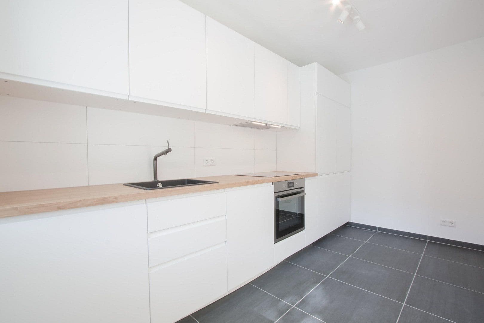 3 bedroom flat to rent, 90 m², Arnold-Schönberg-Str. 5, Düsseldorf, North Rhine-Westphalia 3 bedroom flat to rent, 90 m², Arnold-Schönberg-Str. 5, Düsseldorf, North Rhine-Westphalia