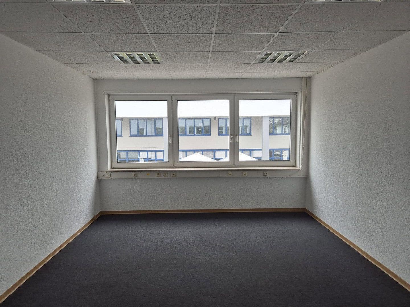 office to rent, 187 m², Rudolf Diesel Str. 5, Schwetzingen, Baden-Württemberg office to rent, 187 m², Rudolf Diesel Str. 5, Schwetzingen, Baden-Württemberg