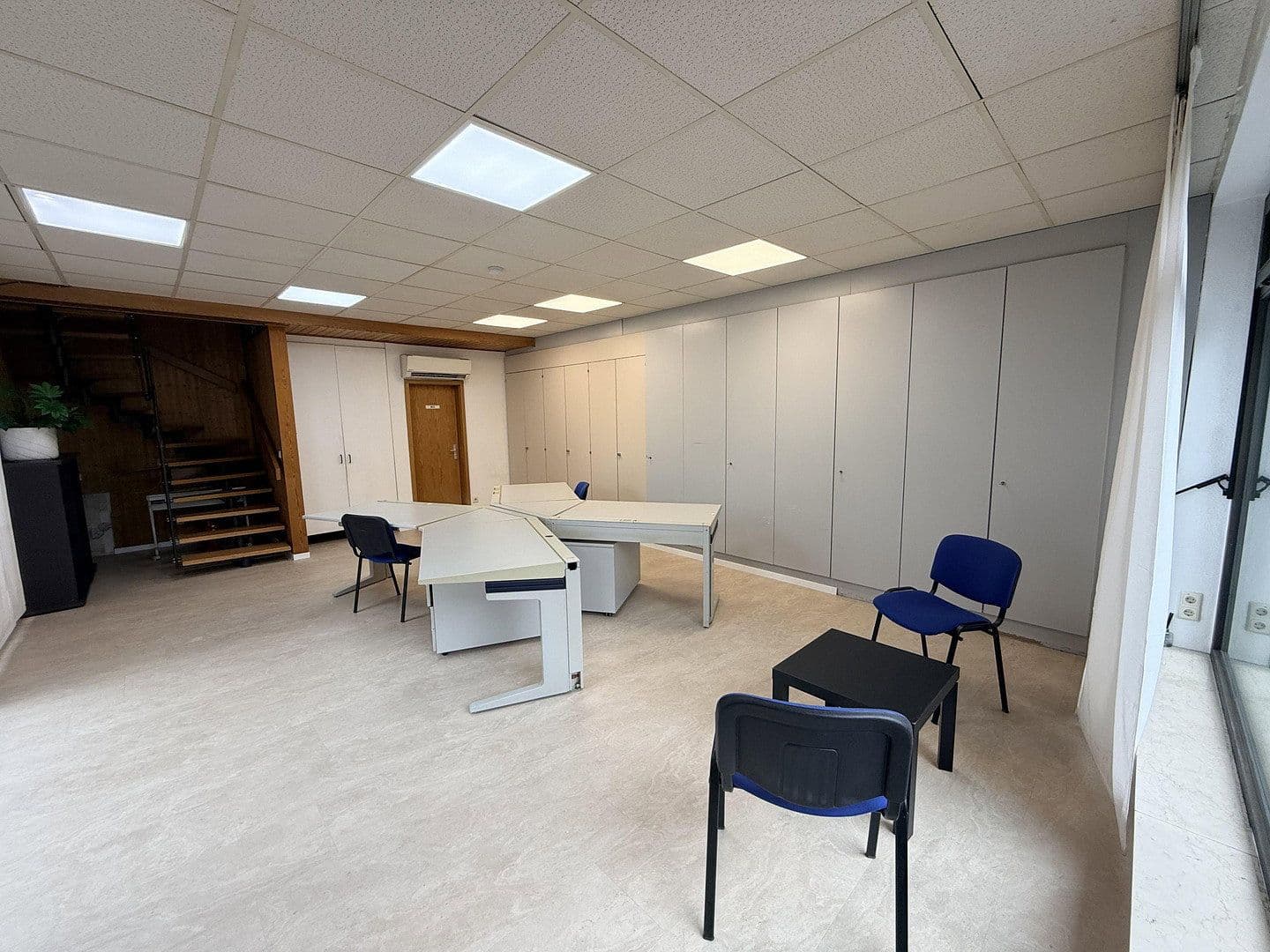 office to rent, 90 m², Duisburg, North Rhine-Westphalia office to rent, 90 m², Duisburg, North Rhine-Westphalia