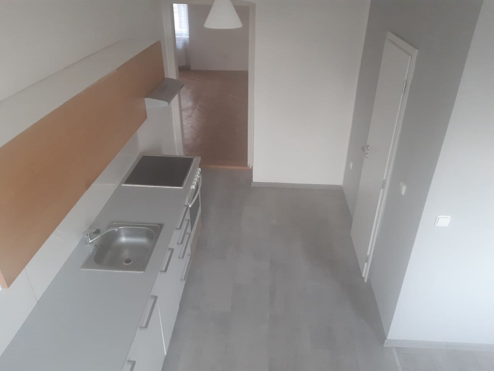 1 bedroom with open-plan kitchen flat to rent, 42 m², Bayerova, Brno, Jihomoravský Region 1 bedroom with open-plan kitchen flat to rent, 42 m², Bayerova, Brno, Jihomoravský Region