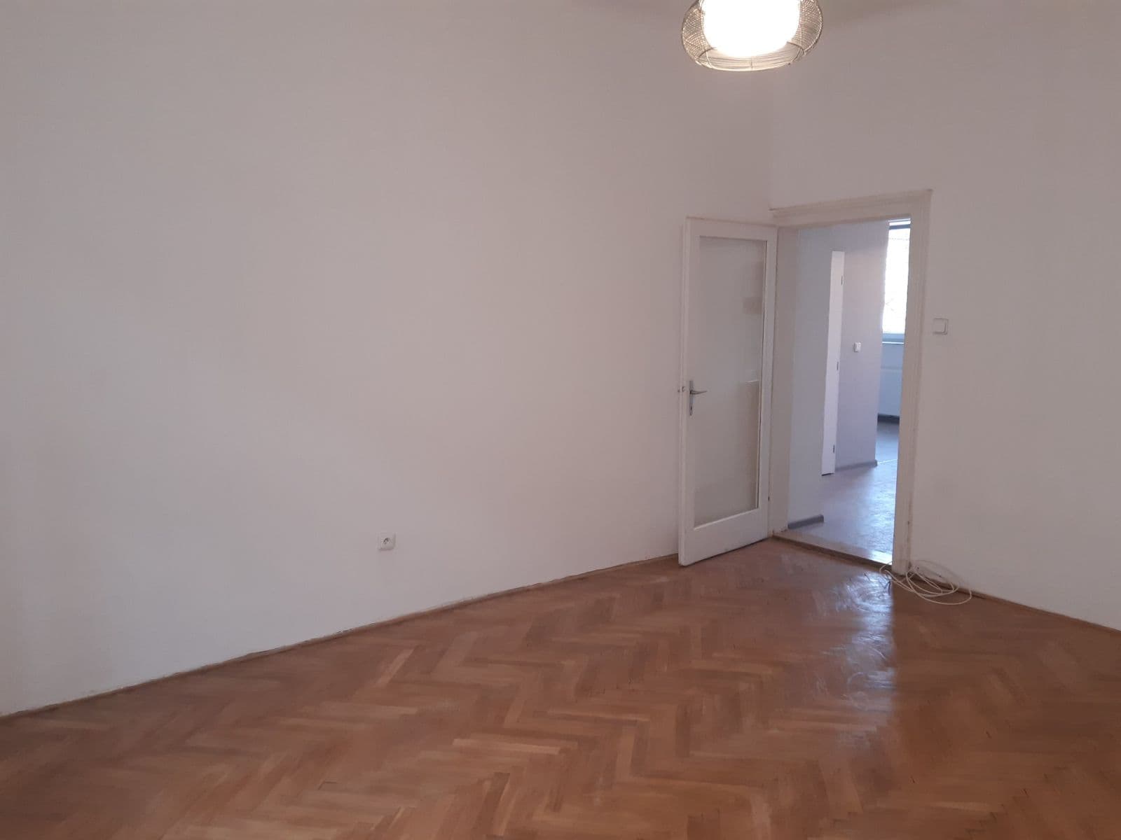 1 bedroom with open-plan kitchen flat to rent, 42 m², Bayerova, Brno, Jihomoravský Region 1 bedroom with open-plan kitchen flat to rent, 42 m², Bayerova, Brno, Jihomoravský Region