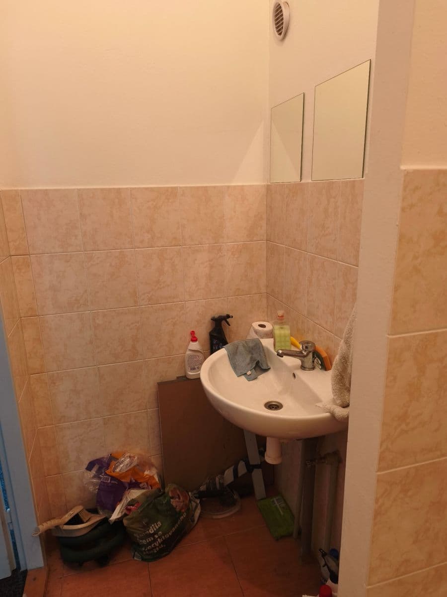office to rent, 22 m², U Školy, Nové Strašecí, Středočeský Region office to rent, 22 m², U Školy, Nové Strašecí, Středočeský Region