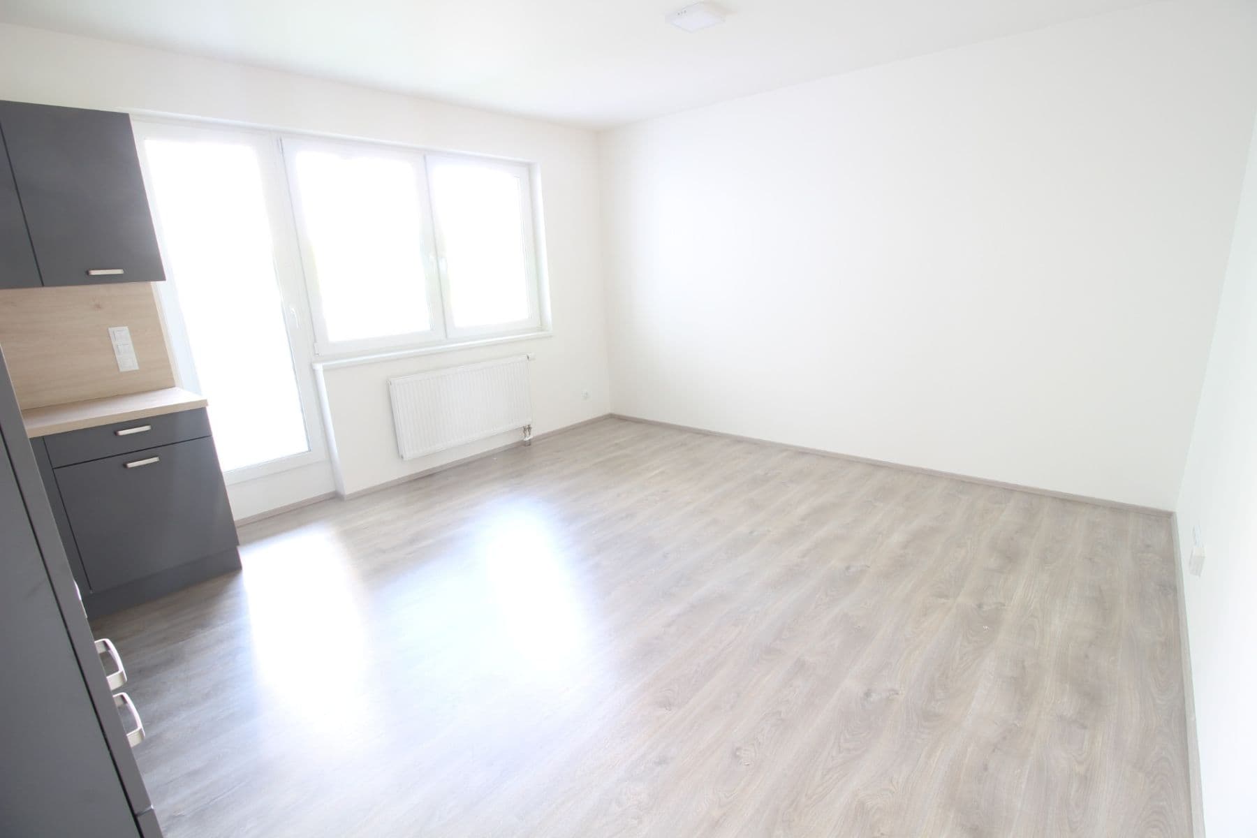 1 bedroom with open-plan kitchen flat to rent, 50 m², Hornoměcholupská, Prague, Prague 1 bedroom with open-plan kitchen flat to rent, 50 m², Hornoměcholupská, Prague, Prague