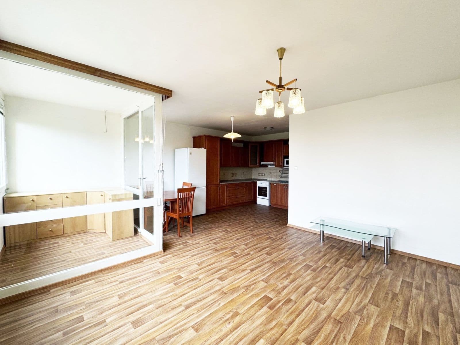 2 bedroom with open-plan kitchen flat to rent, 72 m², Hlivická, Prague, Prague 2 bedroom with open-plan kitchen flat to rent, 72 m², Hlivická, Prague, Prague