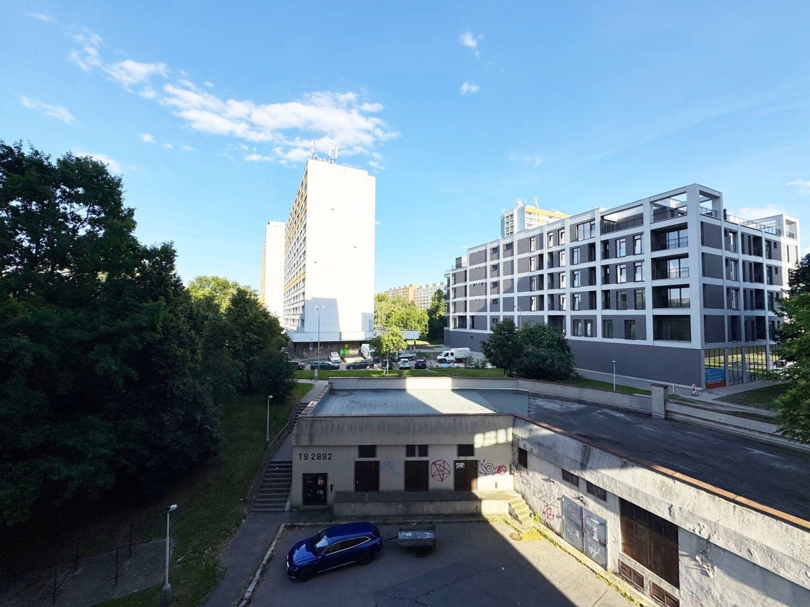 2 bedroom with open-plan kitchen flat to rent, 72 m², Hlivická, Prague, Prague 2 bedroom with open-plan kitchen flat to rent, 72 m², Hlivická, Prague, Prague
