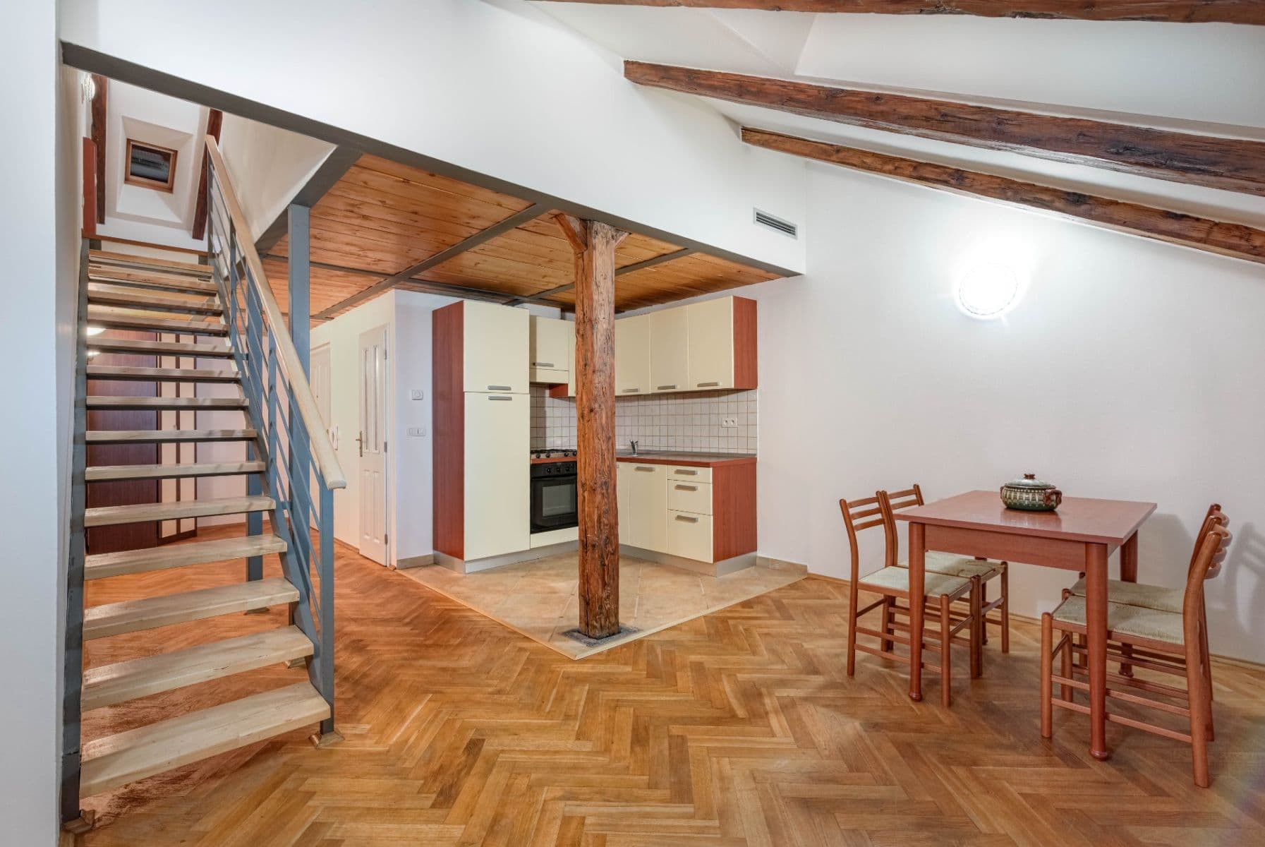 1 bedroom with open-plan kitchen flat for sale, 62 m², Plzeňská, Prague, Prague 1 bedroom with open-plan kitchen flat for sale, 62 m², Plzeňská, Prague, Prague